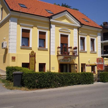 Apartments Petar Pan Krapinske Toplice Pokoj fotografie