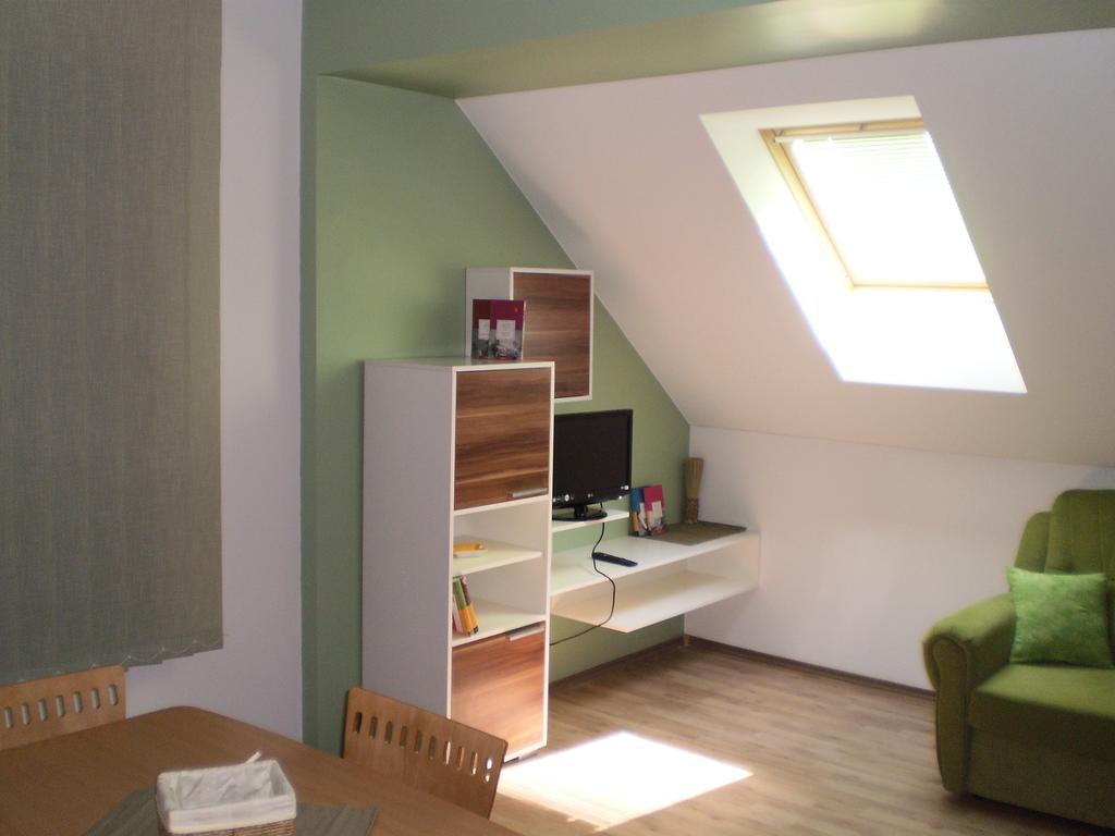 Apartments Petar Pan Krapinske Toplice Pokoj fotografie